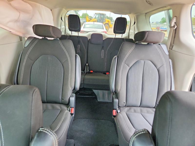 51438426 :رقم المزاد ، 2C4RC1CG5RR105925 vin ، 2024 Chrysler Voyager مزاد بيع