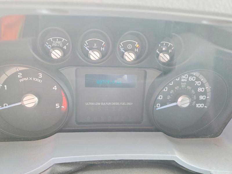 49671226 :رقم المزاد ، 1FT8X3DT0FED59980 vin ، 2015 Ford F350 مزاد بيع