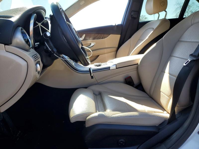 48294466 :رقم المزاد ، 55SWF4JB1JU272963 vin ، 2018 Mercedes-benz C مزاد بيع