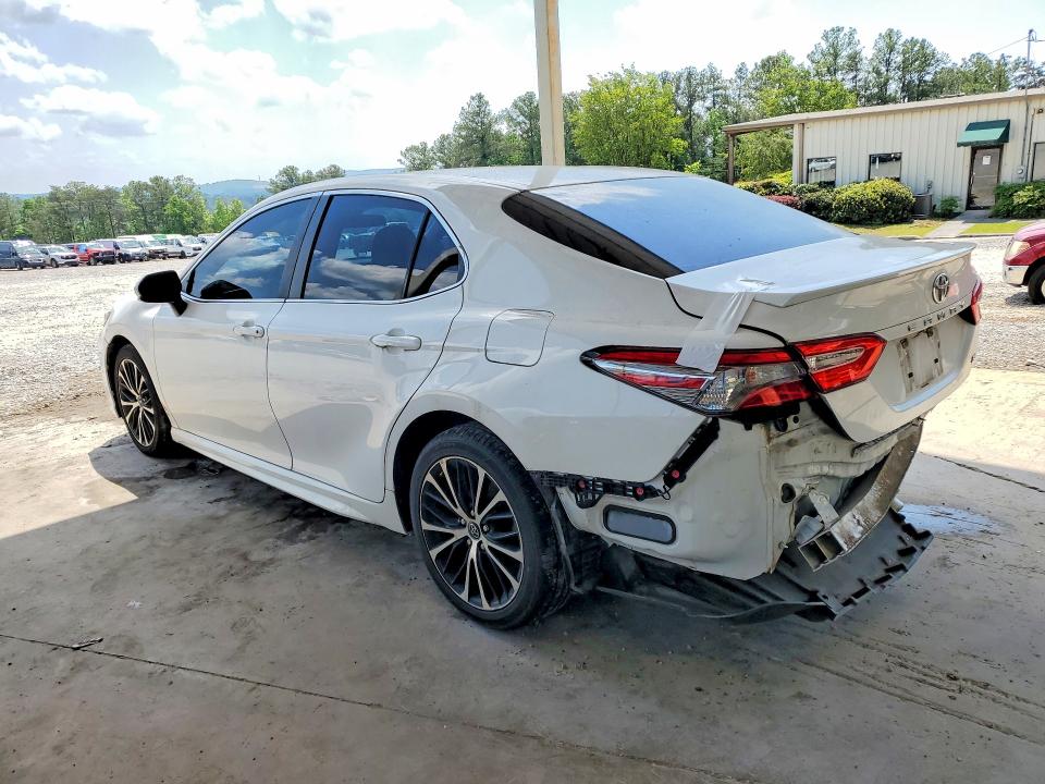 2018 Toyota Camry მანქანა იყიდება აუქციონზე, vin: 4T1B11HK6JU627602, აუქციონის ნომერი: 50575726