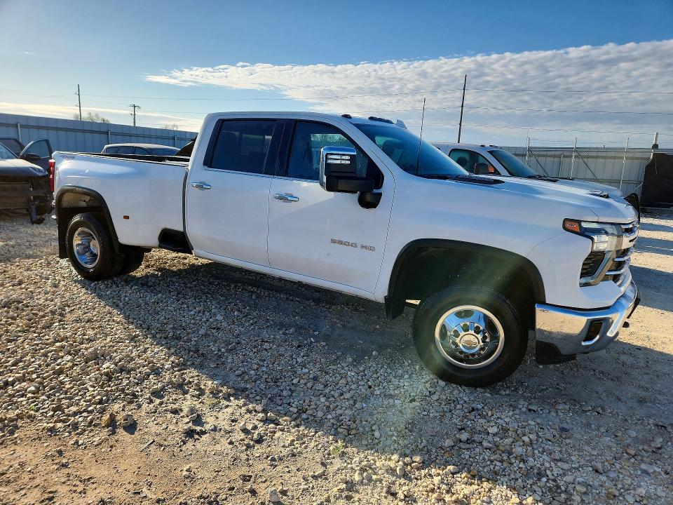 48444666 :رقم المزاد ، 1GC4YUEY7RF351319 vin ، 2024 Chevrolet Silverado مزاد بيع
