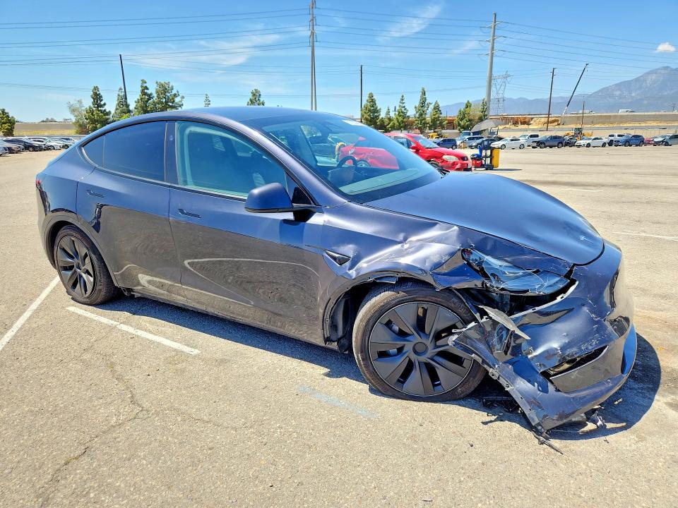 Продажа на аукционе авто 2024 Tesla Model Y, vin: 7SAYGDED9RF113920, номер лота: 51132286