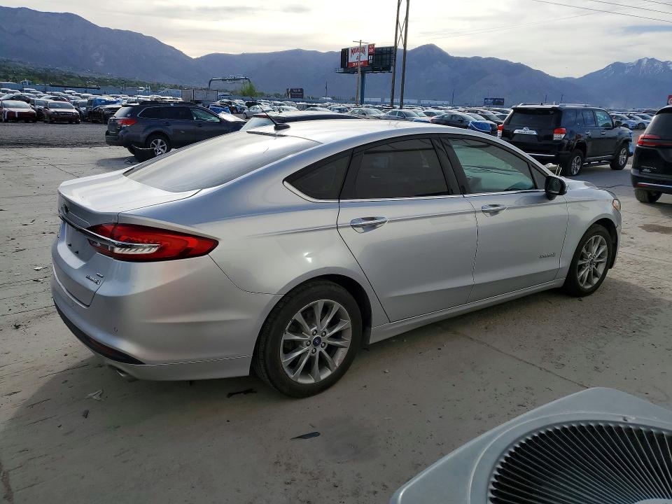 Продаж на аукціоні авто 2017 Ford Fusion, vin: 3FA6P0LU4HR325949, номер лоту: 50316116