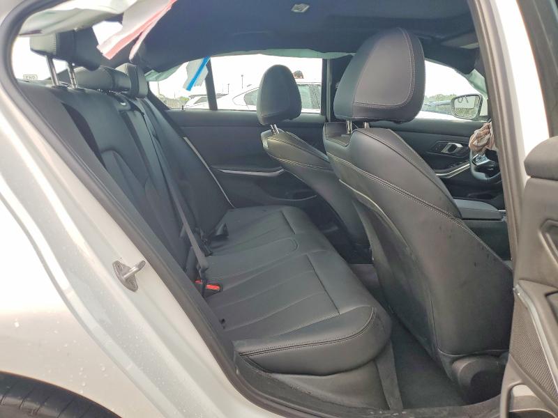 51040996 :رقم المزاد ، 3MW69CW03S8F32907 vin ، 2025 Bmw 330i مزاد بيع