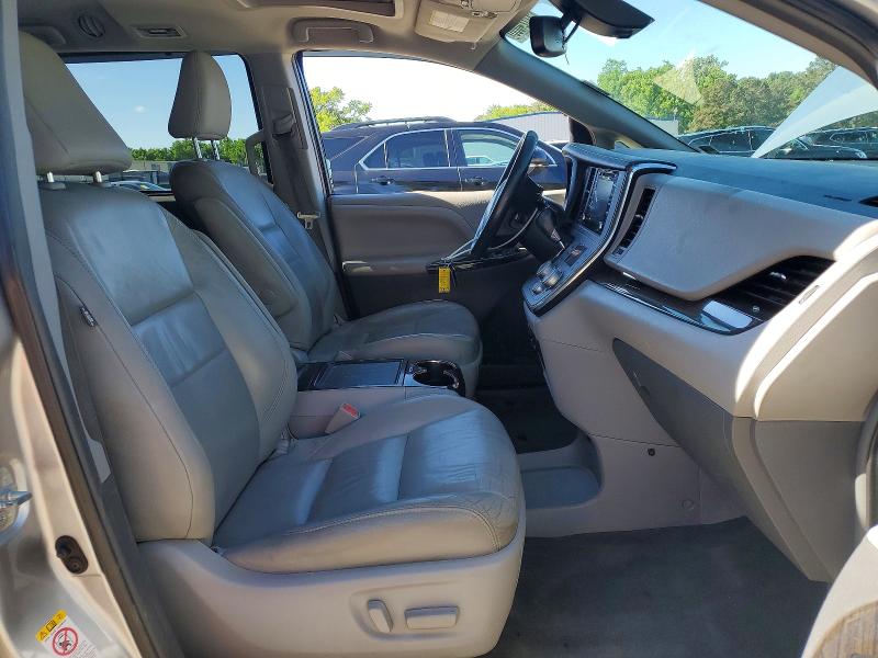 2018 Toyota Sienna მანქანა იყიდება აუქციონზე, vin: 5TDYZ3DC7JS917403, აუქციონის ნომერი: 51124886