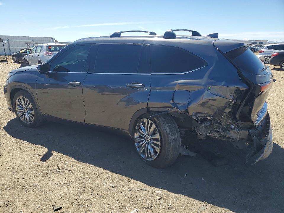 2023 Toyota Highlander Hybrid მანქანა იყიდება აუქციონზე, vin: 5TDEBRCH1PS107703, აუქციონის ნომერი: 50724036