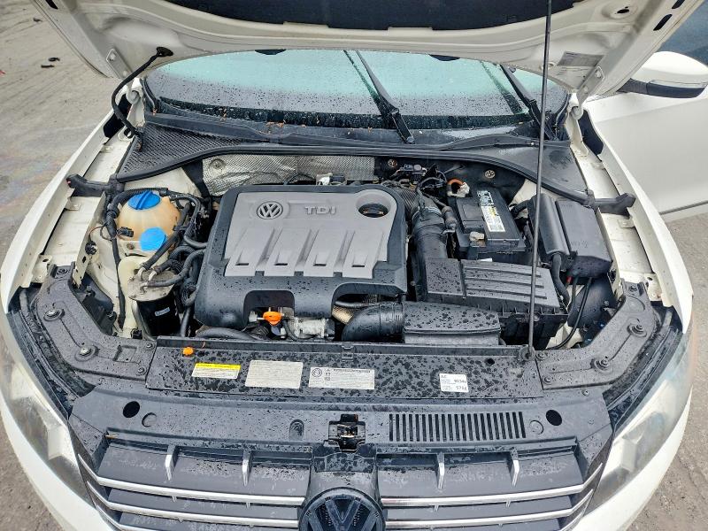 51176556 :رقم المزاد ، 1VWCN7A39DC045262 vin ، 2013 Volkswagen Passat مزاد بيع
