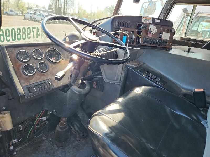 Продажа на аукционе авто 2001 Peterbilt 320, vin: 1NPZH07X71D713046, номер лота: 47988096