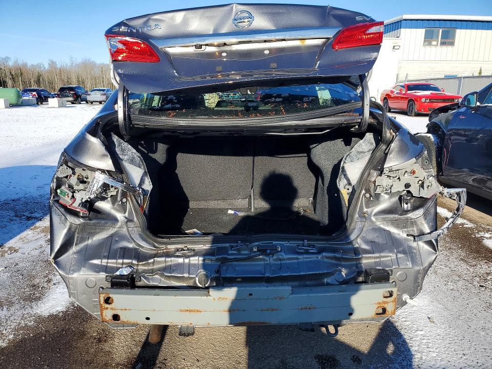 49294696 :رقم المزاد ، 3N1AB7AP5KY388471 vin ، 2019 Nissan Sentra مزاد بيع