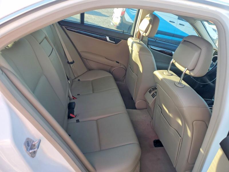 Продаж на аукціоні авто 2014 Mercedes-benz C, vin: WDDGF8AB8ER318470, номер лоту: 48536536