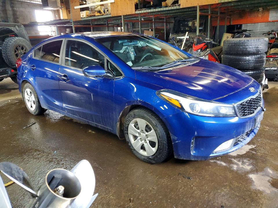2017 Kia Forte მანქანა იყიდება აუქციონზე, vin: 3KPFL4A78HE007169, აუქციონის ნომერი: 47946416
