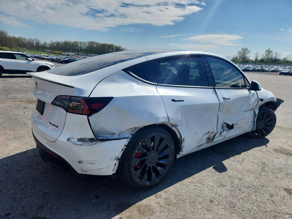 2024 Tesla Model Y მანქანა იყიდება აუქციონზე, vin: 7SAYGDEF0RF034394, აუქციონის ნომერი: 50362316