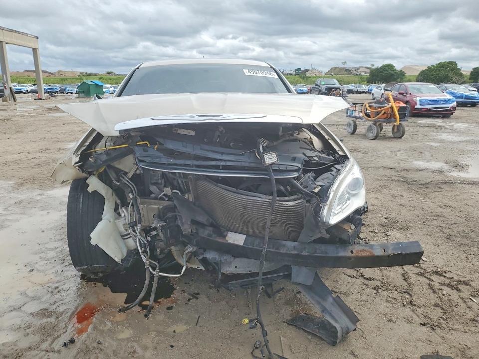 Продаж на аукціоні авто 2014 Chrysler 200, vin: 1C3CCBBB5EN159383, номер лоту: 49070946