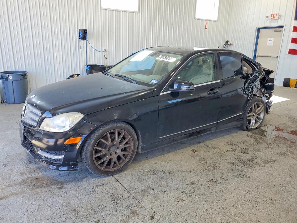 2012 Mercedes-benz C მანქანა იყიდება აუქციონზე, vin: WDDGF4HB0CR234736, აუქციონის ნომერი: 50750246