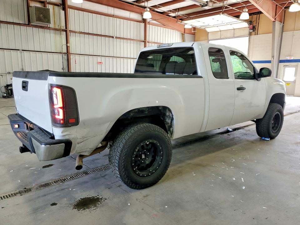 49088026 :رقم المزاد ، 1GTR2VE31BZ460655 vin ، 2011 Gmc Sierra مزاد بيع