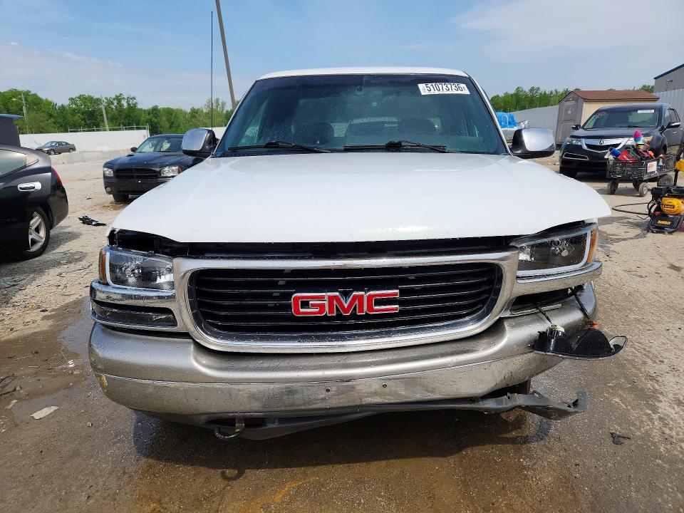 Продажа на аукционе авто 2001 Gmc New Sierra, vin: 2GTEC19V411369547, номер лота: 51073736