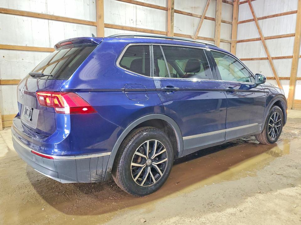 51201596 :رقم المزاد ، 3VV3B7AXXMM069374 vin ، 2021 Volkswagen Tiguan مزاد بيع