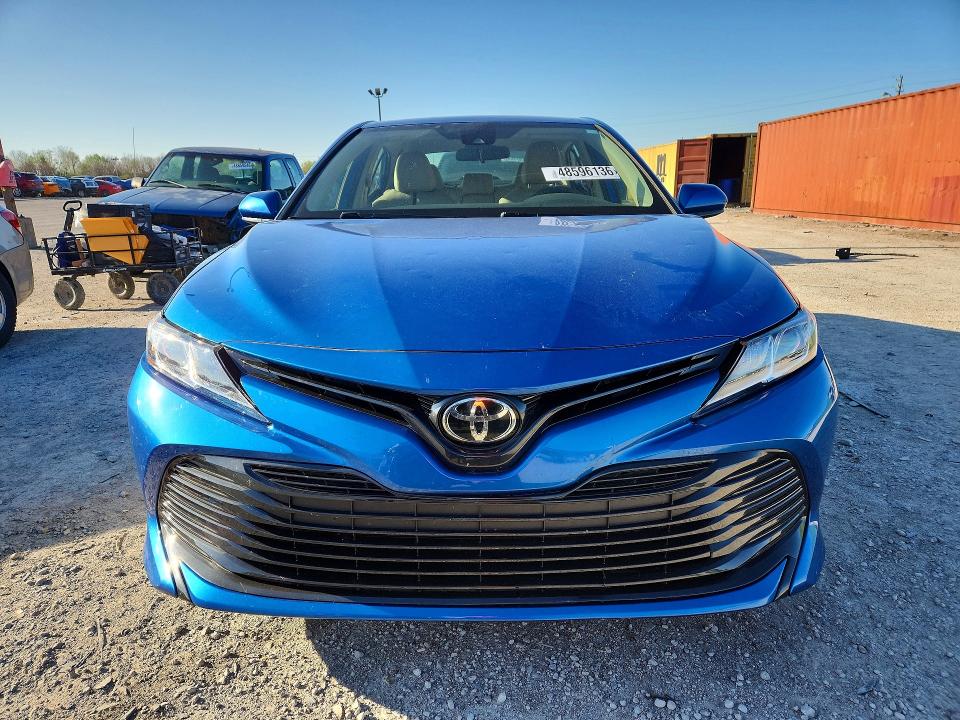2019 Toyota Camry მანქანა იყიდება აუქციონზე, vin: 4T1B11HK0KU174014, აუქციონის ნომერი: 48596136