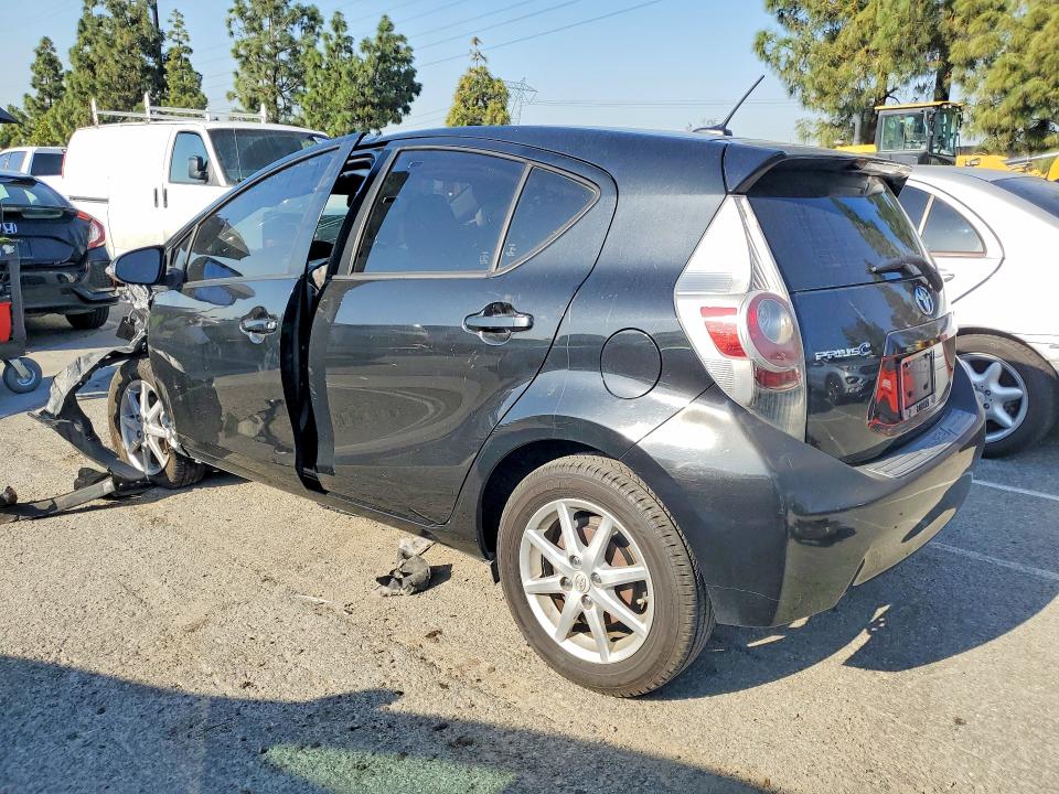 Продажа на аукционе авто 2013 Toyota Prius C, vin: JTDKDTB38D1036038, номер лота: 48981816