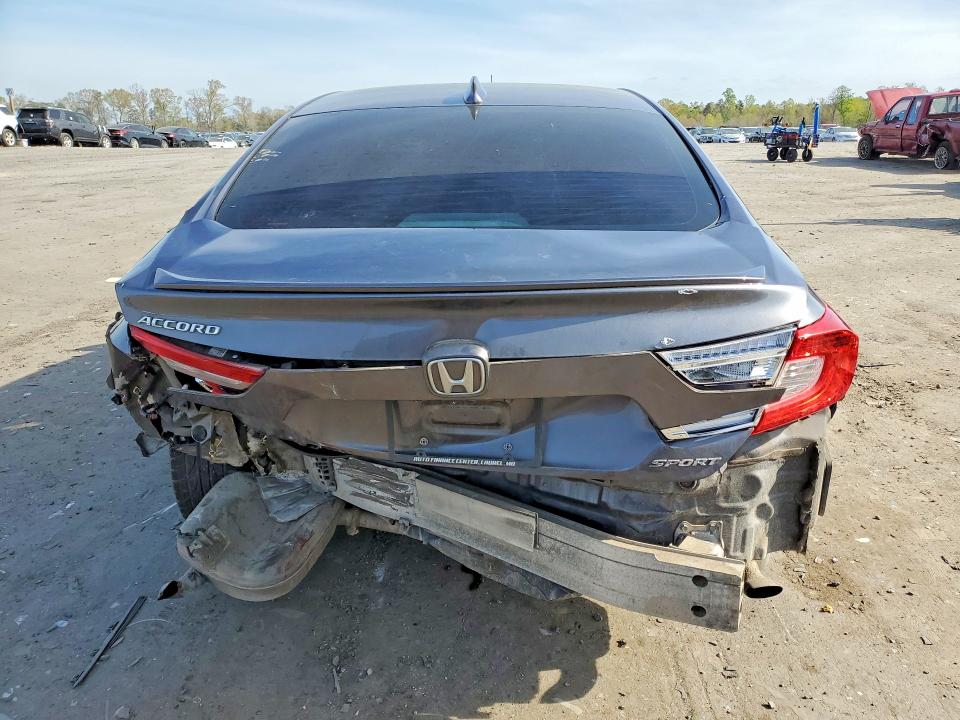2018 Honda Accord მანქანა იყიდება აუქციონზე, vin: 1HGCV1F3XJA097050, აუქციონის ნომერი: 49404736