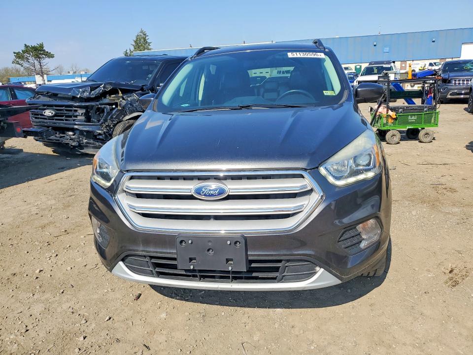 2018 Ford Escape მანქანა იყიდება აუქციონზე, vin: 1FMCU9HD3JUA33738, აუქციონის ნომერი: 51130596