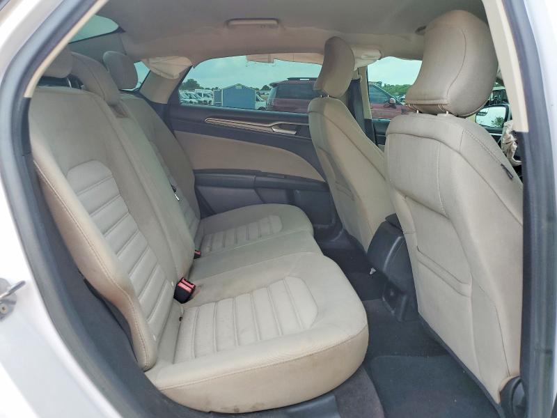 49513496 :رقم المزاد ، 3FA6P0G79HR175227 vin ، 2017 Ford Fusion مزاد بيع
