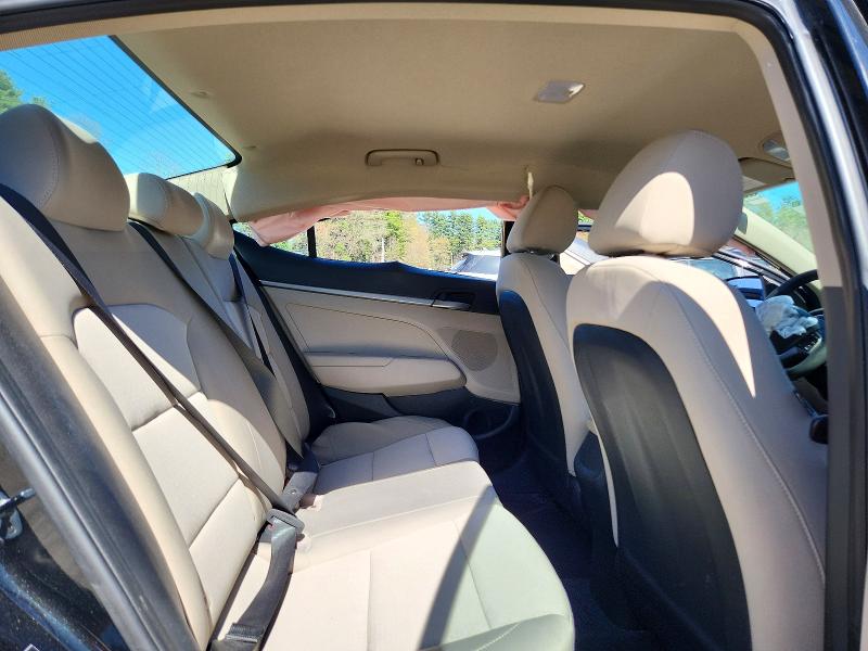 2018 Hyundai Elantra მანქანა იყიდება აუქციონზე, vin: 5NPD74LF5JH261925, აუქციონის ნომერი: 51505416