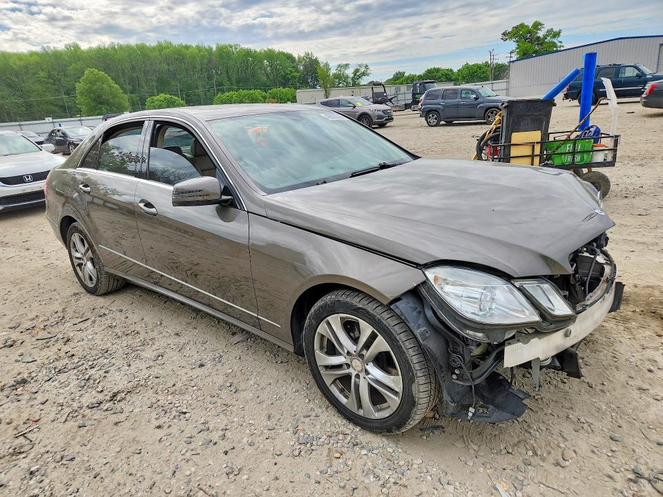 Продажа на аукционе авто 2011 Mercedes-benz E, vin: WDDHF5GB3BA358489, номер лота: 49300526
