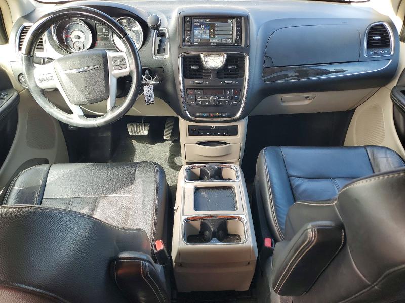 2014 Chrysler Town & Country მანქანა იყიდება აუქციონზე, vin: 2C4RC1GGXER235087, აუქციონის ნომერი: 49116136
