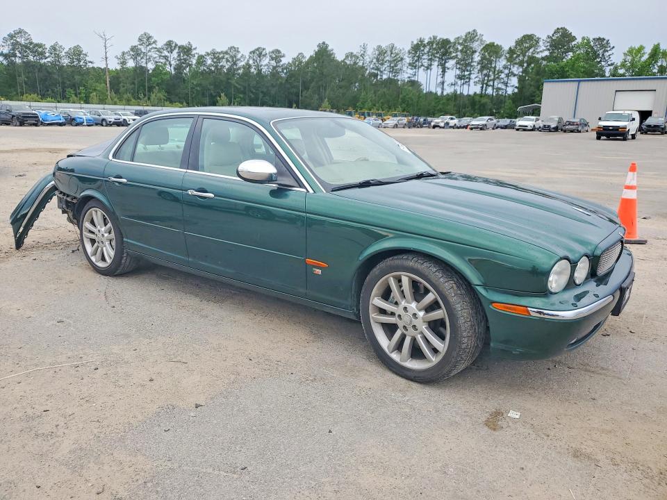 51669936 :رقم المزاد ، SAJWA73B14TG31698 vin ، 2004 Jaguar Xjr مزاد بيع