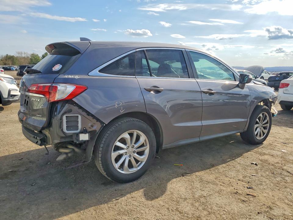 47698276 :رقم المزاد ، 5J8TB4H58JL023090 vin ، 2018 Acura Rdx مزاد بيع