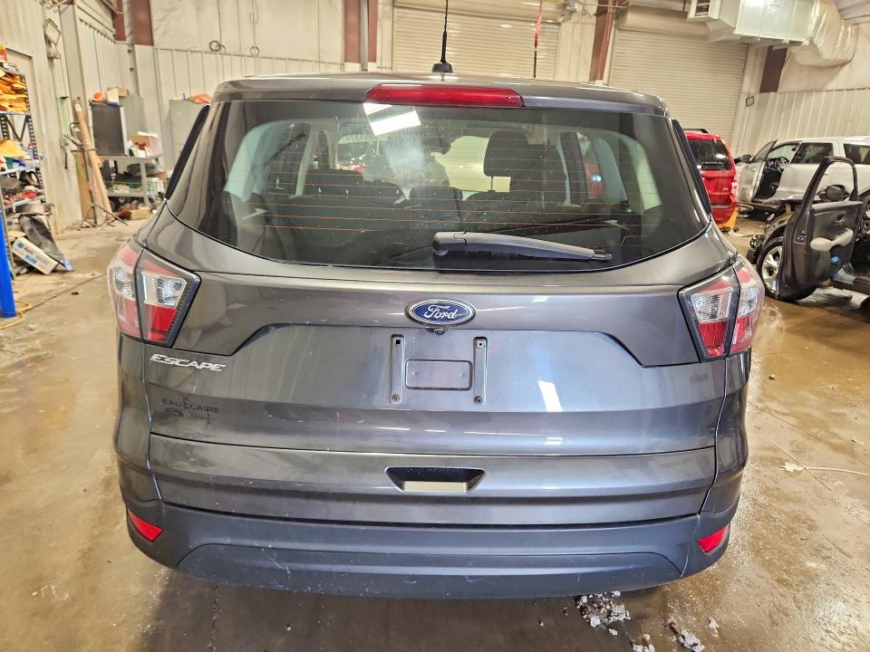 48851376 :رقم المزاد ، 1FMCU0F72HUA99801 vin ، 2017 Ford Escape مزاد بيع