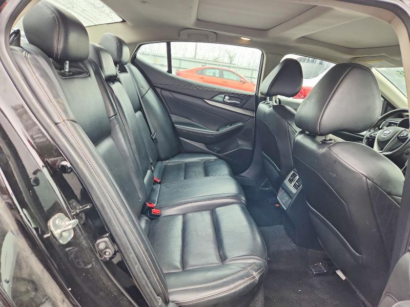 48352616 :رقم المزاد ، 1N4AA6AP8JC399598 vin ، 2018 Nissan Maxima مزاد بيع