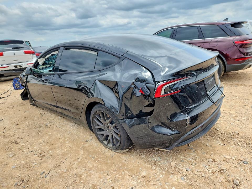 51151266 :رقم المزاد ، 5YJ3E1EB9SF873748 vin ، 2025 Tesla Model 3 مزاد بيع