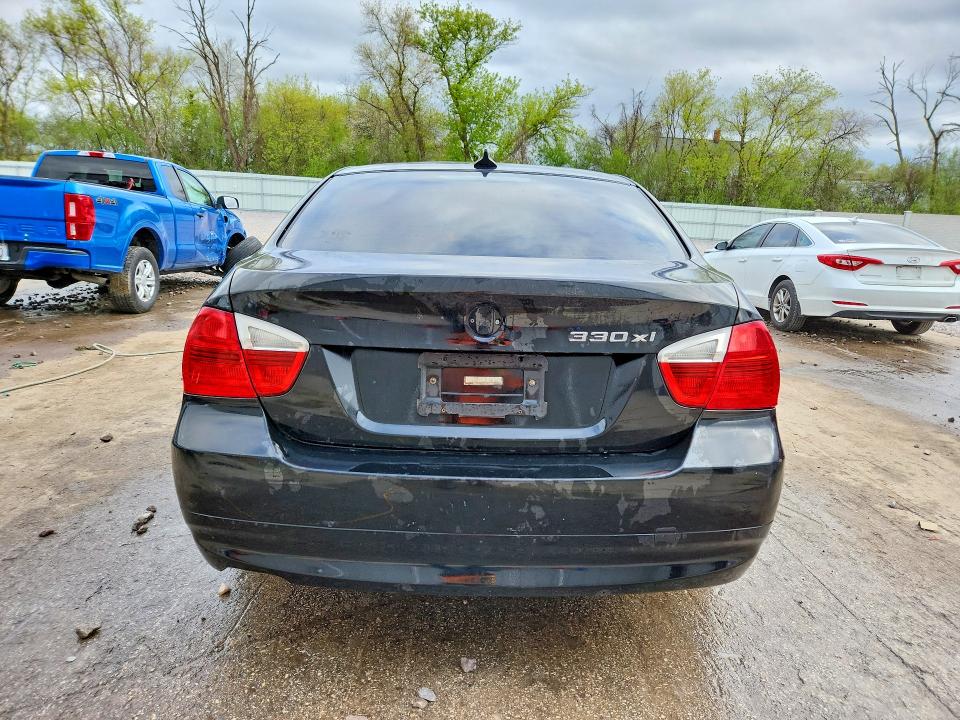 51565006 :رقم المزاد ، WBAVD33506KV63871 vin ، 2006 Bmw 330 مزاد بيع