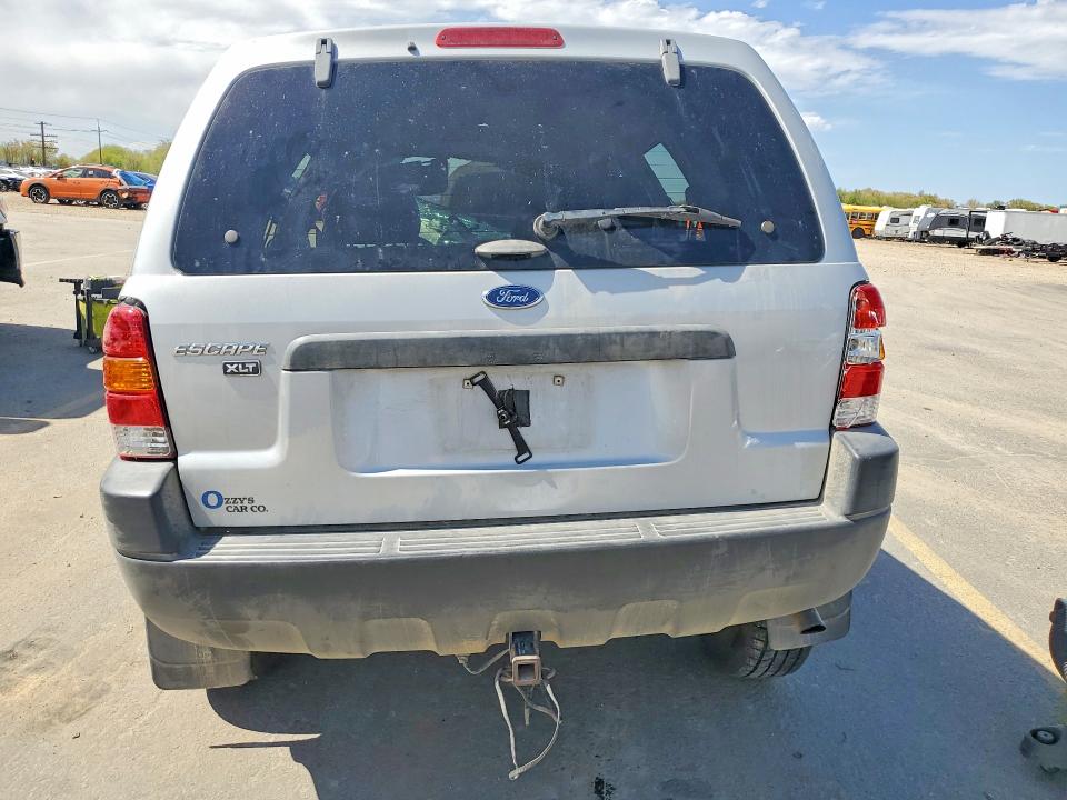 50706426 :رقم المزاد ، 1FMYU03132KD67506 vin ، 2002 Ford Escape مزاد بيع