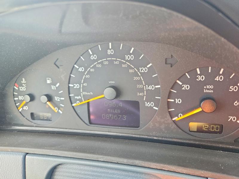 50698806 :رقم المزاد ، WDBJF65JX2B494963 vin ، 2002 Mercedes-benz E مزاد بيع