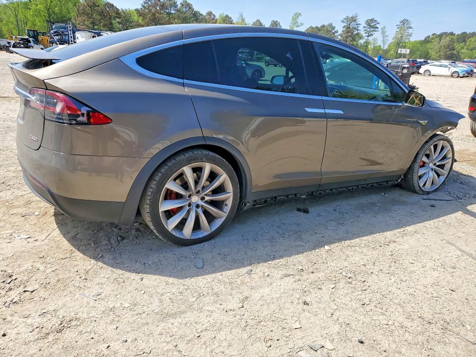 Продаж на аукціоні авто 2016 Tesla Model X, vin: 5YJXCBE41GF013185, номер лоту: 48821376
