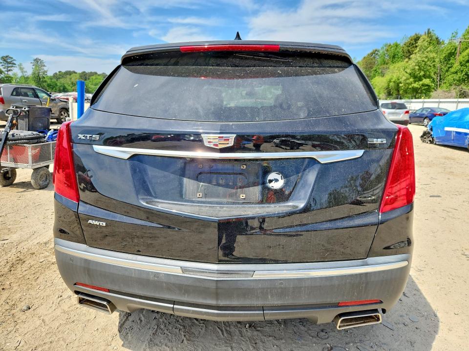 49772456 :رقم المزاد ، 1GYKNBRS4JZ248270 vin ، 2018 Cadillac Xt5 مزاد بيع
