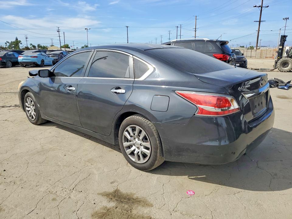2015 Nissan Altima მანქანა იყიდება აუქციონზე, vin: 1N4AL3AP0FN348228, აუქციონის ნომერი: 50726416