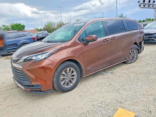 Auction sale of the 2021 Toyota Sienna, vin: 5TDKSKFC5MS016343, lot number: 49452386