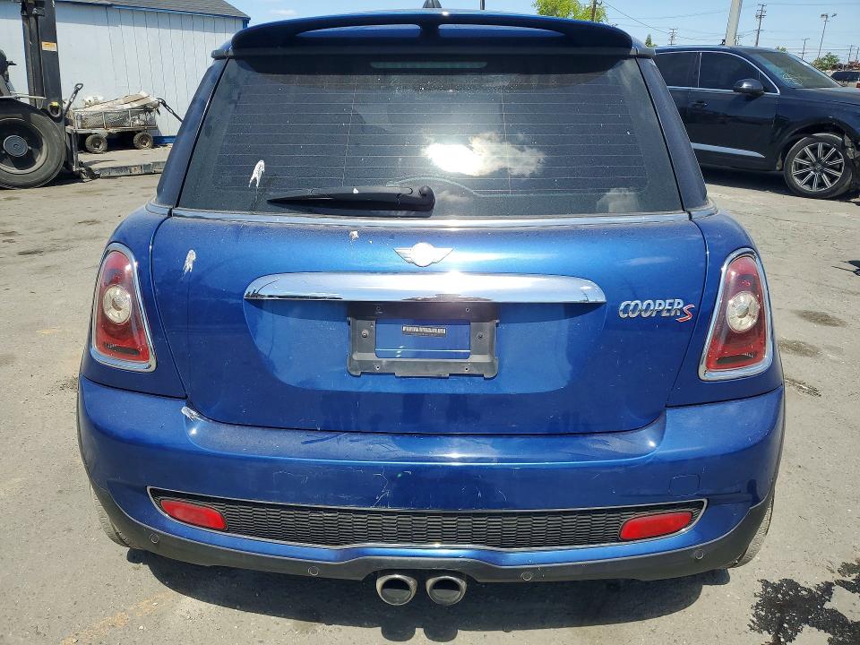 Продажа на аукционе авто 2008 Mini Cooper, vin: WMWMF73518TV39489, номер лота: 51336036