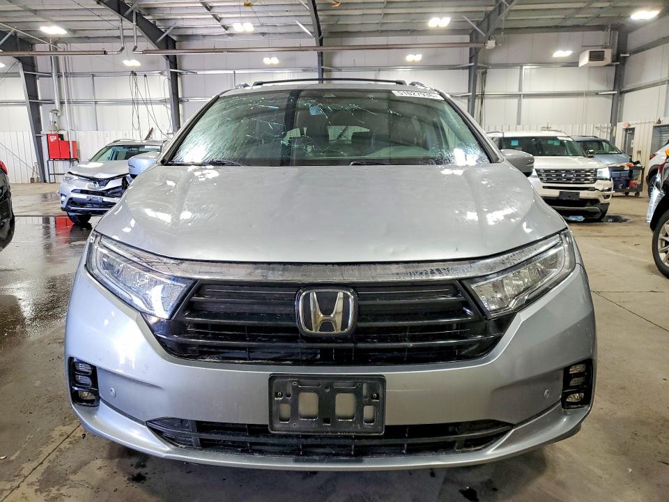 51027936 :رقم المزاد ، 5FNRL6H95MB000863 vin ، 2021 Honda Odyssey مزاد بيع