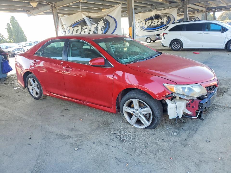 2013 Toyota Camry მანქანა იყიდება აუქციონზე, vin: 4T1BF1FK7DU693472, აუქციონის ნომერი: 51667386