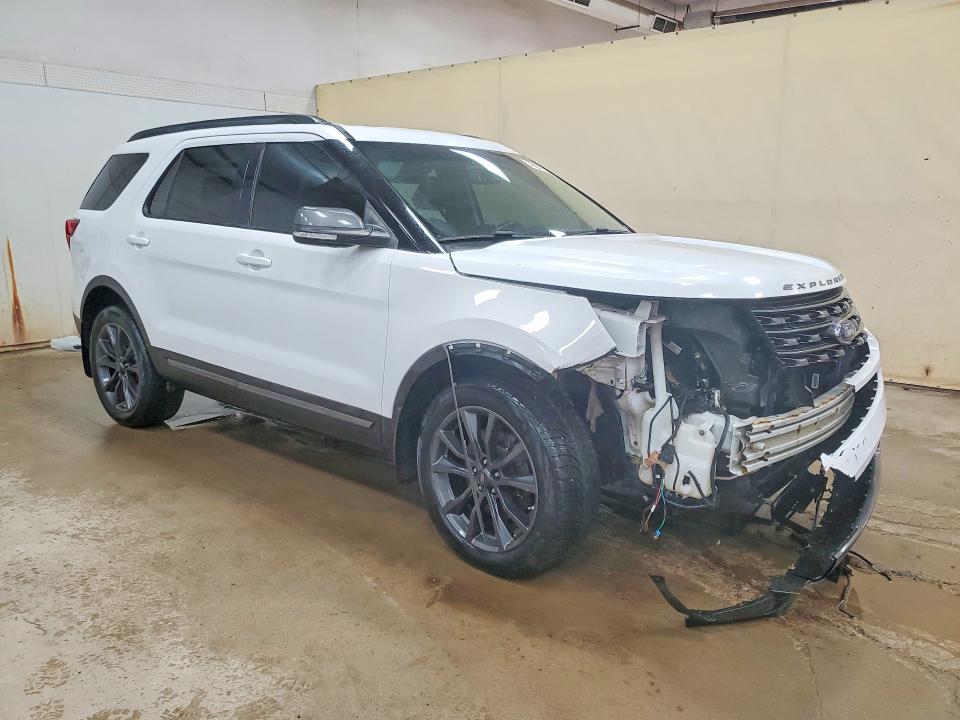 48017736 :رقم المزاد ، 1FM5K8D84HGA74969 vin ، 2017 Ford Explorer مزاد بيع