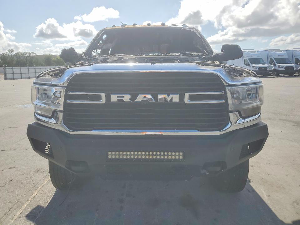 Продажа на аукционе авто 2020 Ram 2500, vin: 3C6UR5CL3LG163596, номер лота: 51420936