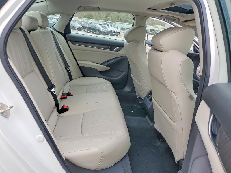 Продажа на аукционе авто 2019 Honda Accord, vin: 1HGCV1F56KA006911, номер лота: 49976606