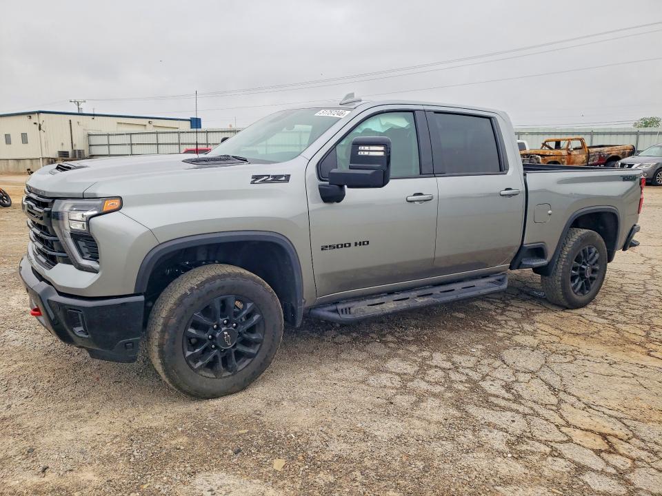 51757246 :رقم المزاد ، 2GC4KPEY3S1232800 vin ، 2025 Chevrolet Silverado مزاد بيع