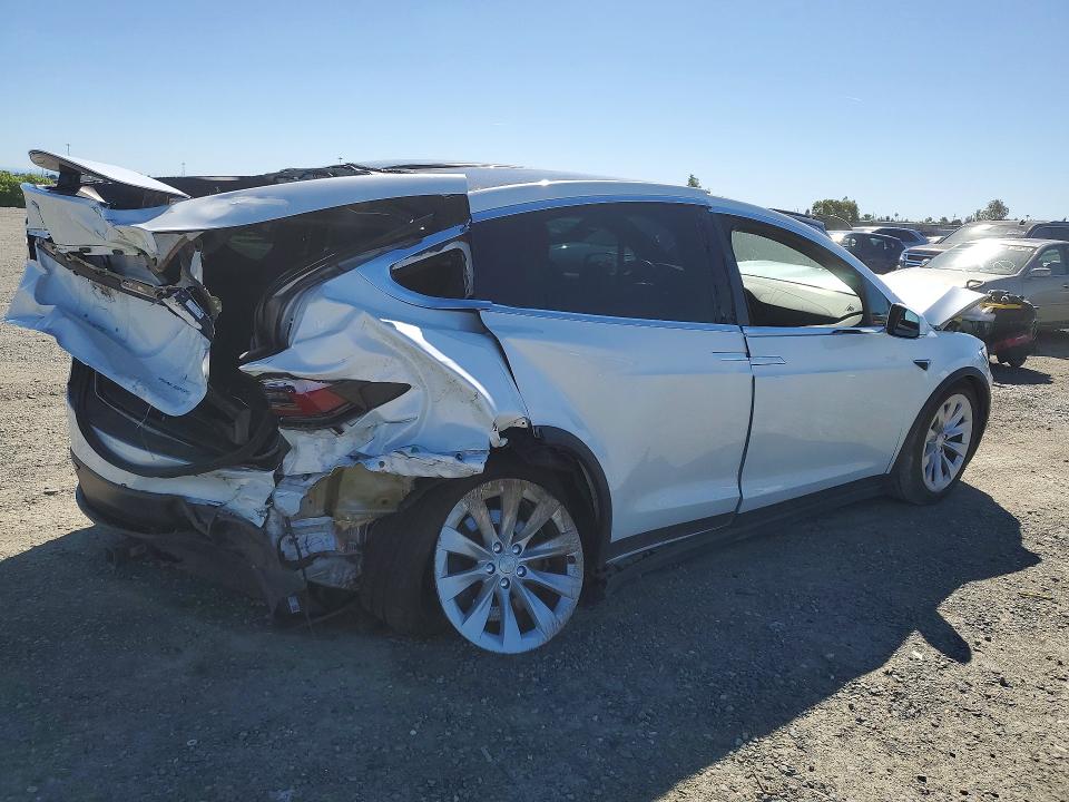 2020 Tesla Model X მანქანა იყიდება აუქციონზე, vin: 5YJXCBE27LF260932, აუქციონის ნომერი: 47945266