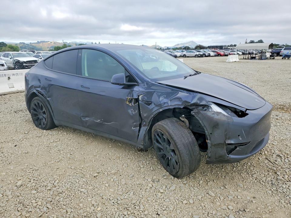 Продажа на аукционе авто 2021 Tesla Model Y, vin: 5YJYGDEEXMF138789, номер лота: 48935556